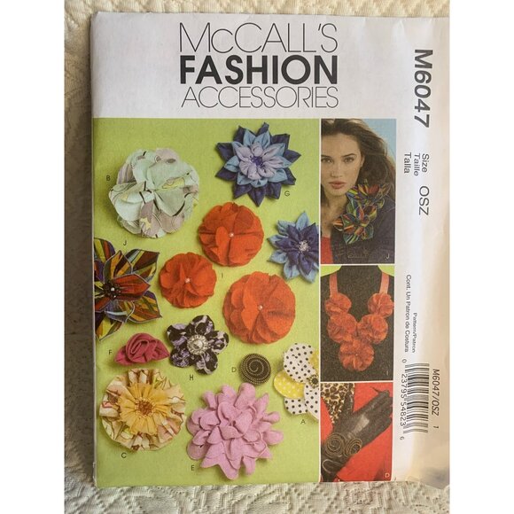 McCall's Fashion Accessories Fabric Flowers Sewing Pattern M6047 - uncut - Picture 3 of 3